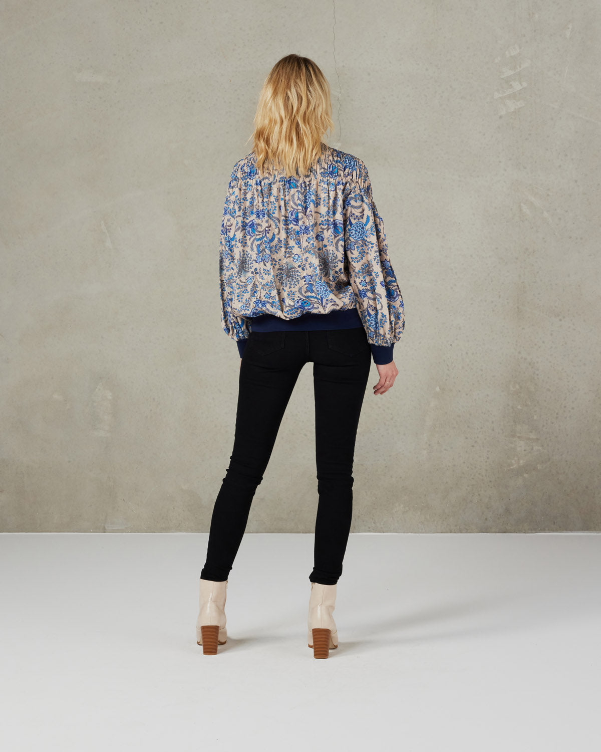 Sydney Top