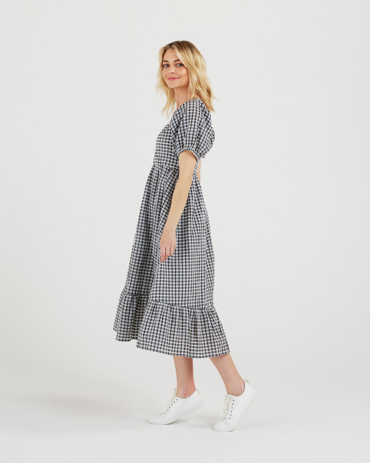 Gia Dress (black/white)