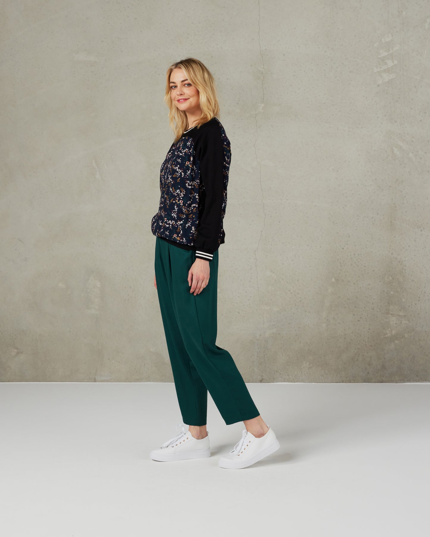 Ricki Top (Black/Wildflower)