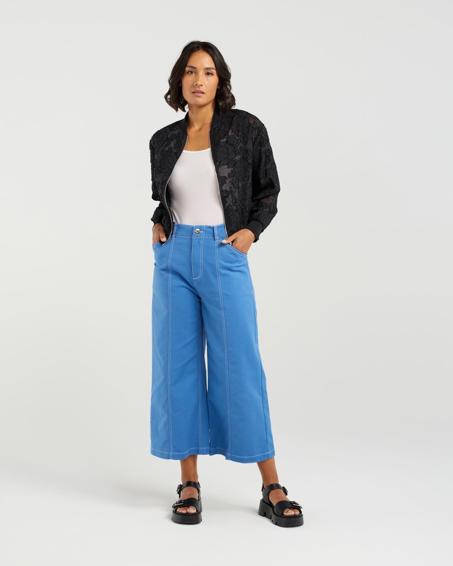 Skylar Bomber